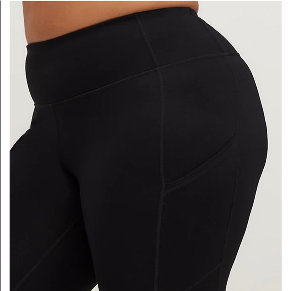 🖤 FULL LENGTH PERFORMANCE CORE LEGGING - Picture 2 of 5